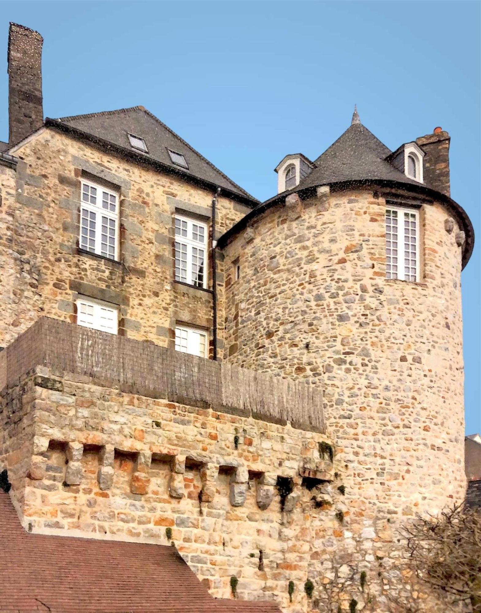 La Maison Sur Les Remparts Domfront  Εξωτερικό φωτογραφία